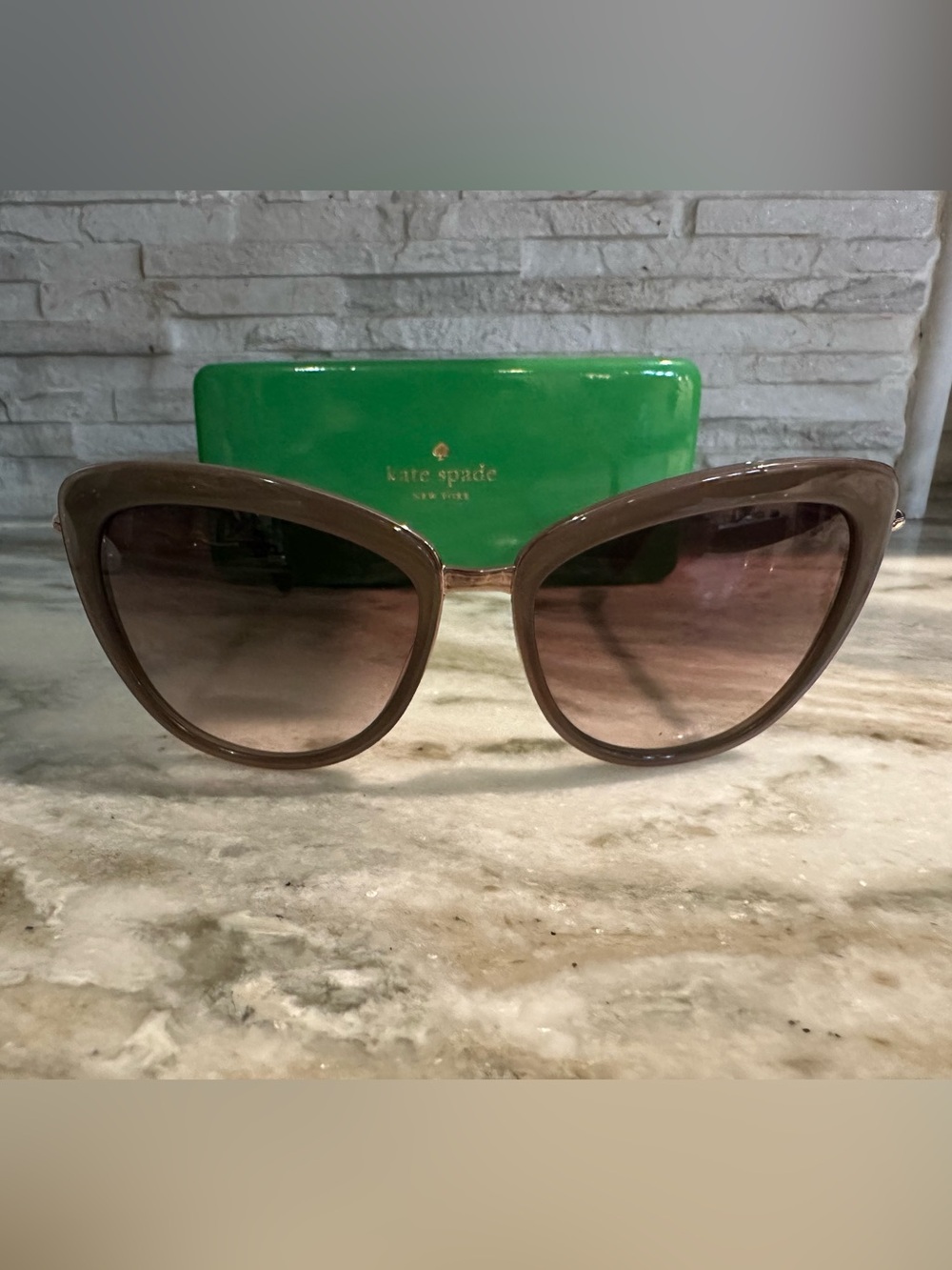 kate spade glossy green bath & body accessory case